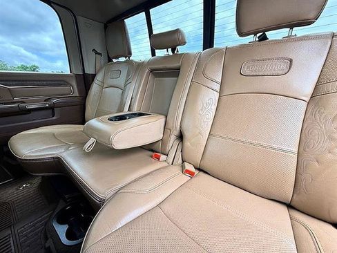 Used 2022 RAM 2500 Limited AWD/4WD image 40