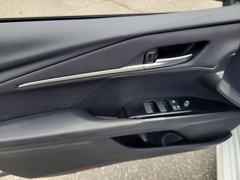 Used 2026 Toyota Camry LE w/ Convenience Package image 9