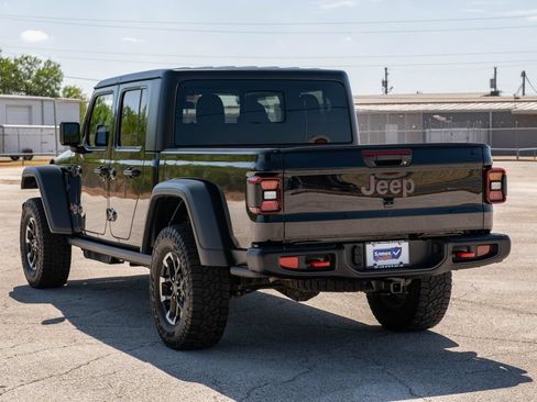 Used 2026 Jeep Gladiator Rubicon AWD/4WD image 6