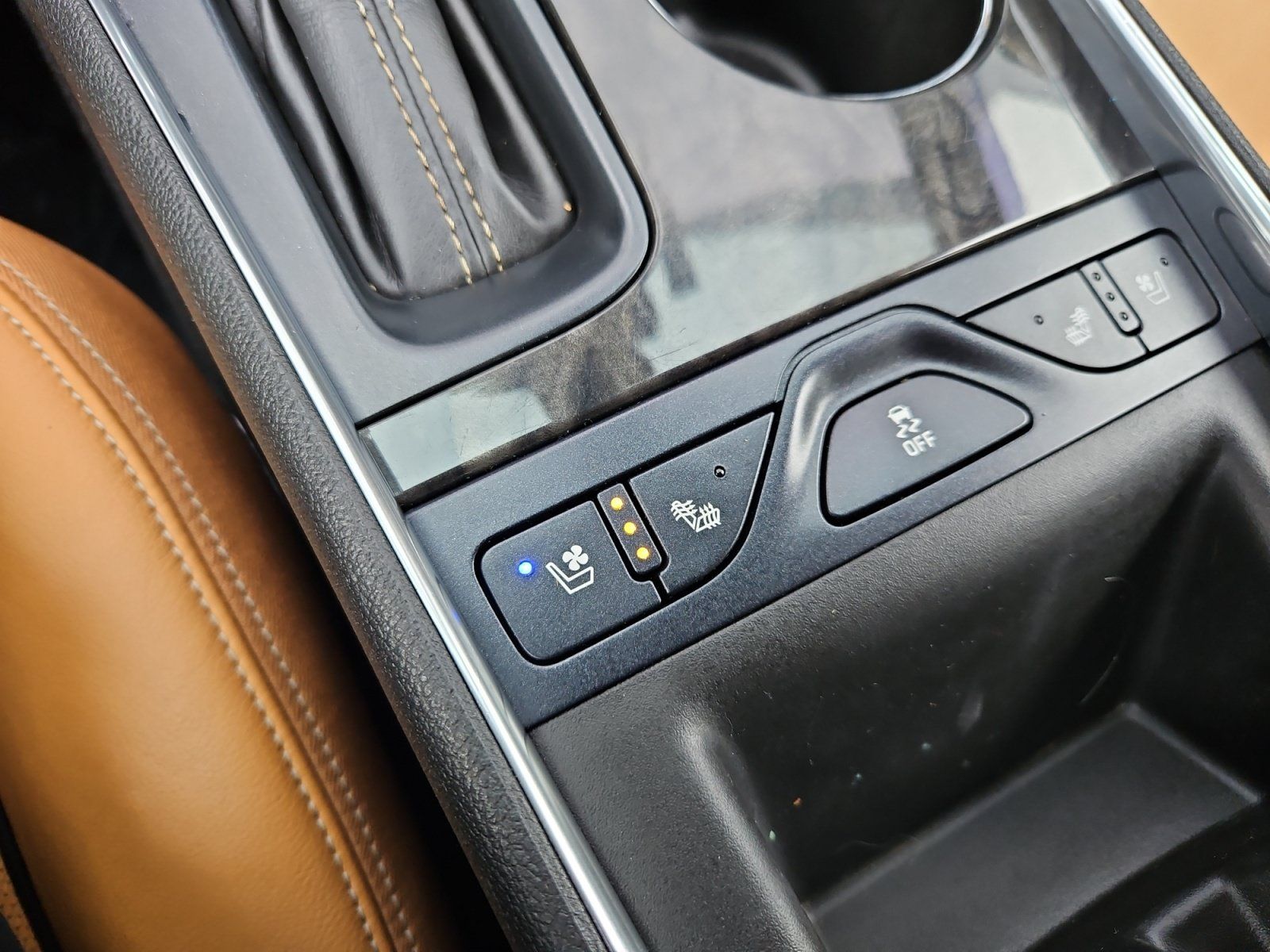 Used 2014 Chevrolet Impala LTZ FWD image 21