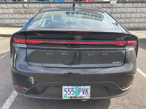 Used 2024 Toyota Prius XLE image 34