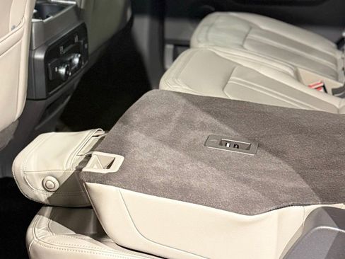 Used 2019 Ford Expedition Limited w/ Equipment Group 302A image 57