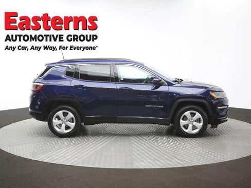 Used 2019 Jeep Compass Latitude FWD image 44