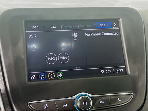 Used 2023 Chevrolet Equinox LT AWD/4WD image 19