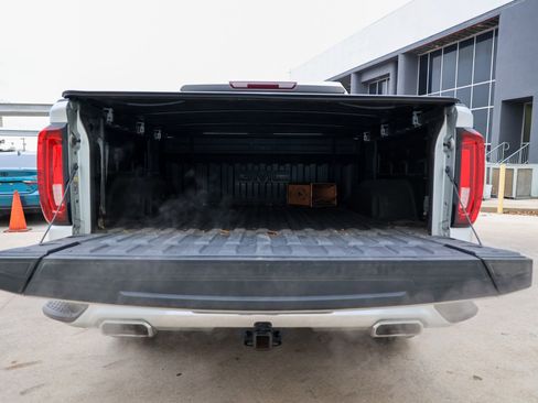 Used 2021 GMC Sierra 1500 SLT image 12