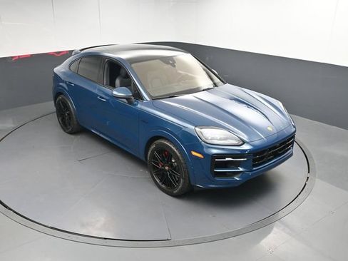 New 2025 Porsche Cayenne S image 40