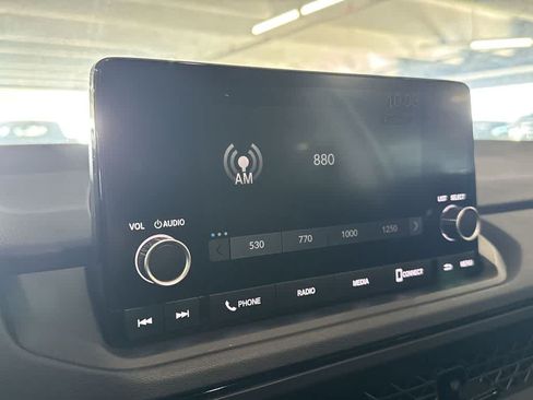 Used 2025 Honda Accord LX image 17