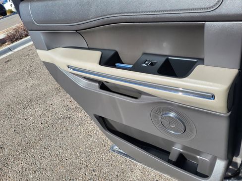 Used 2021 Ford Expedition XLT image 20