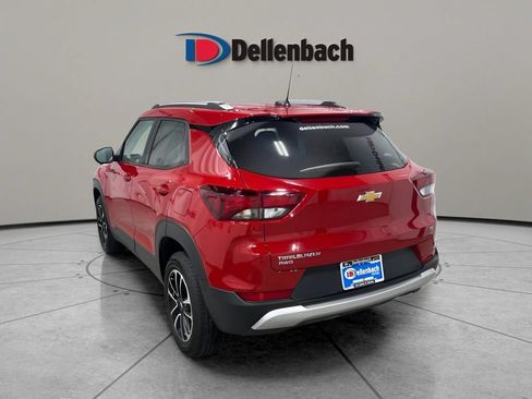 Used 2026 Chevrolet TrailBlazer LT AWD/4WD image 2