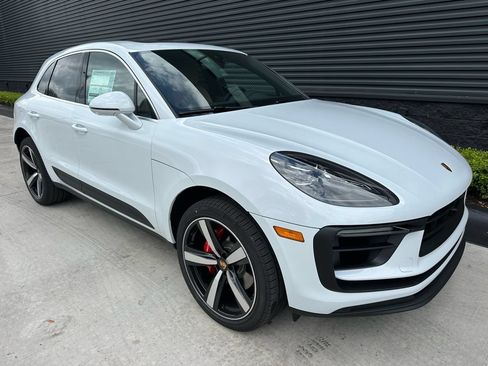 Used 2026 Porsche Macan S AWD/4WD image 11