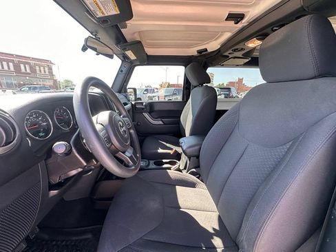 Used 2016 Jeep Wrangler Sport AWD/4WD image 13