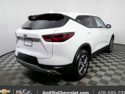 Certified 2025 Chevrolet Blazer LT FWD image 26