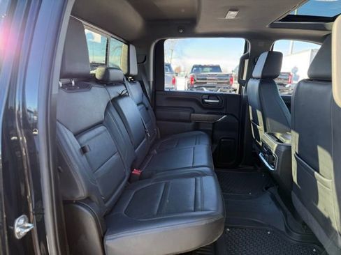 Used 2023 GMC Sierra 2500 Denali w/ Denali Black Diamond Edition image 11