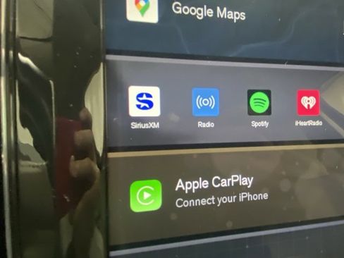 Certified 2025 Volvo XC60 T8 Ultra image 19