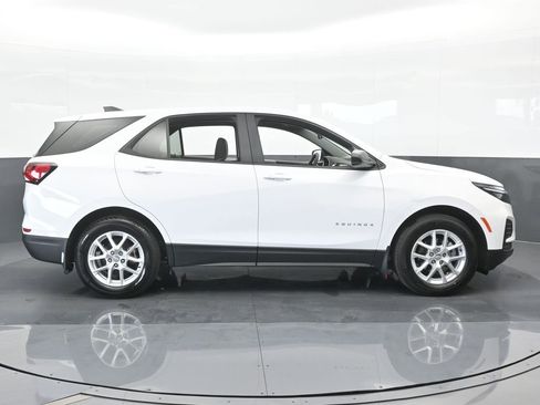 Used 2023 Chevrolet Equinox LS image 7