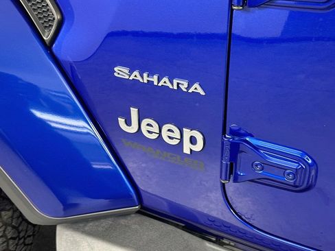 Used 2020 Jeep Wrangler Unlimited Sahara AWD/4WD image 28