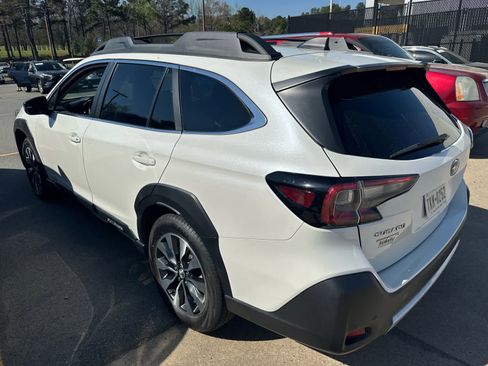 Used 2024 Subaru Outback Limited image 3