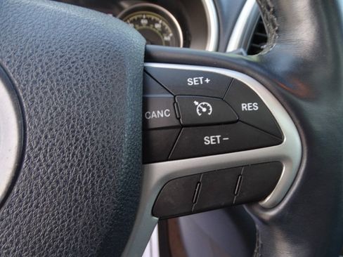 Used 2015 Jeep Cherokee 4WD Limited w/ Luxury Group w/ Luxury Group image 21