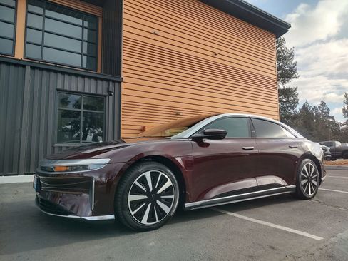 Used 2023 Lucid Air Touring image 1