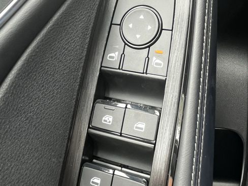 New 2026 Nissan Rogue Platinum AWD/4WD image 25