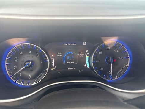 Used 2021 Chrysler Pacifica Touring w/ S Appearance Package FWD image 14