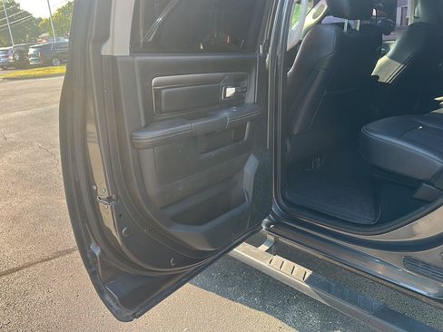 Used 2018 RAM 3500 Laramie w/ Sport Appearance Group AWD/4WD image 15