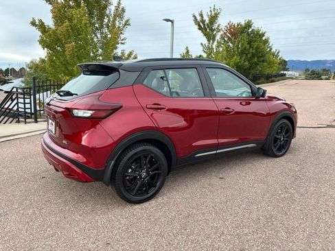 Used 2023 Nissan Kicks SR w/ SR Premium Package FWD image 7