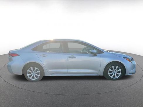 Used 2025 Toyota Corolla LE image 16