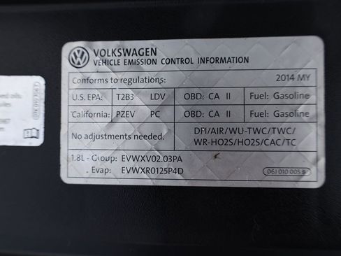 Used 2014 Volkswagen Passat 1.8T S FWD image 27