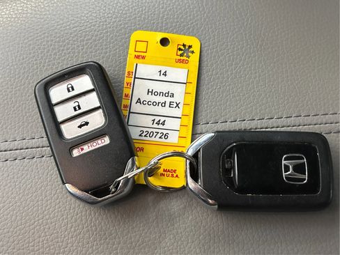 Used 2014 Honda Accord EX image 39