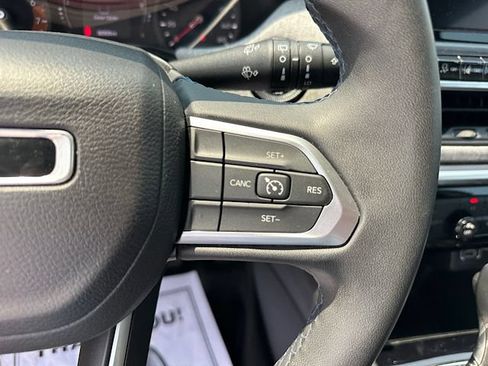 Used 2022 Jeep Compass Latitude AWD/4WD image 27
