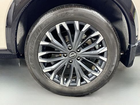 Used 2024 Nissan Rogue Platinum w/ Platinum Premium Package FWD image 40