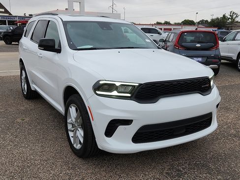 Used 2025 Dodge Durango GT image 4