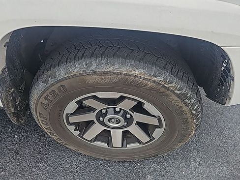 Used 2023 Toyota 4Runner TRD Off-Road Premium image 18