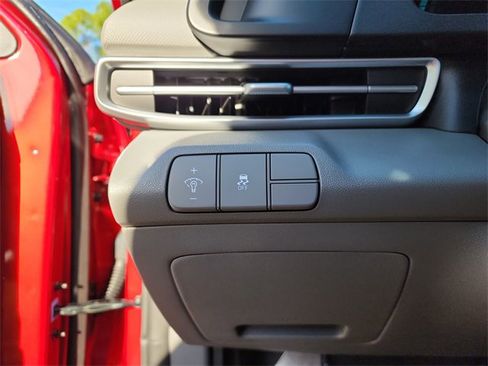 New 2025 Hyundai Elantra Sport image 19