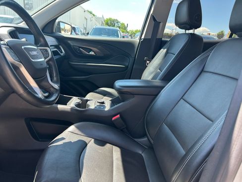 Used 2024 GMC Terrain SLT AWD/4WD image 22