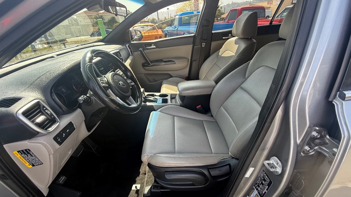 Used 2021 Kia Sportage S FWD image 13