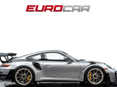 Used 2019 Porsche 911 GT2 RS RWD image 6