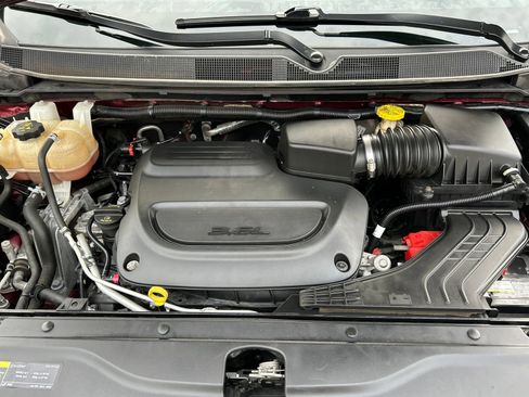 Used 2020 Chrysler Pacifica Touring-L image 22