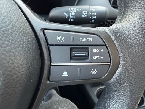 New 2026 Honda HR-V LX image 18