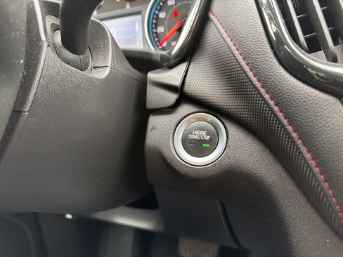 Used 2023 Chevrolet Equinox RS image 35