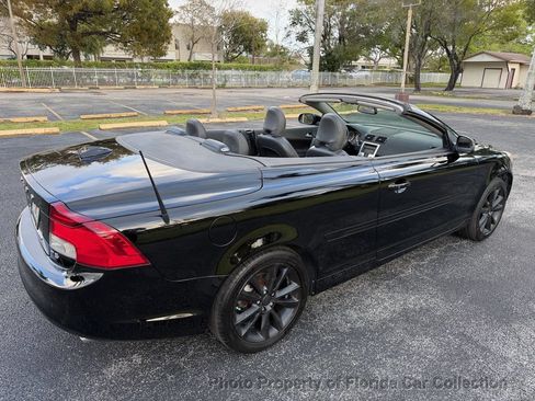 Used 2013 Volvo C70 T5 FWD image 4