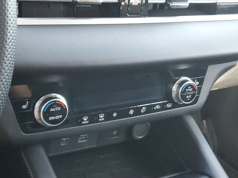 Used 2024 Mitsubishi Outlander SE AWD/4WD image 30