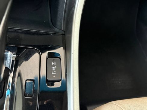 Used 2017 Honda Accord EX-L image 27