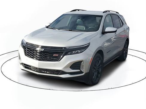 Certified 2022 Chevrolet Equinox RS AWD/4WD image 2