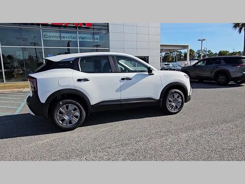 New 2026 Nissan Kicks S FWD image 33