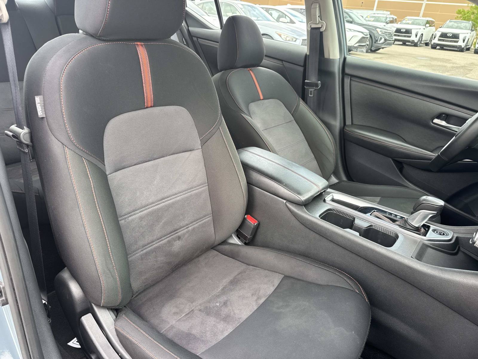 Used 2025 Nissan Sentra SR FWD image 13
