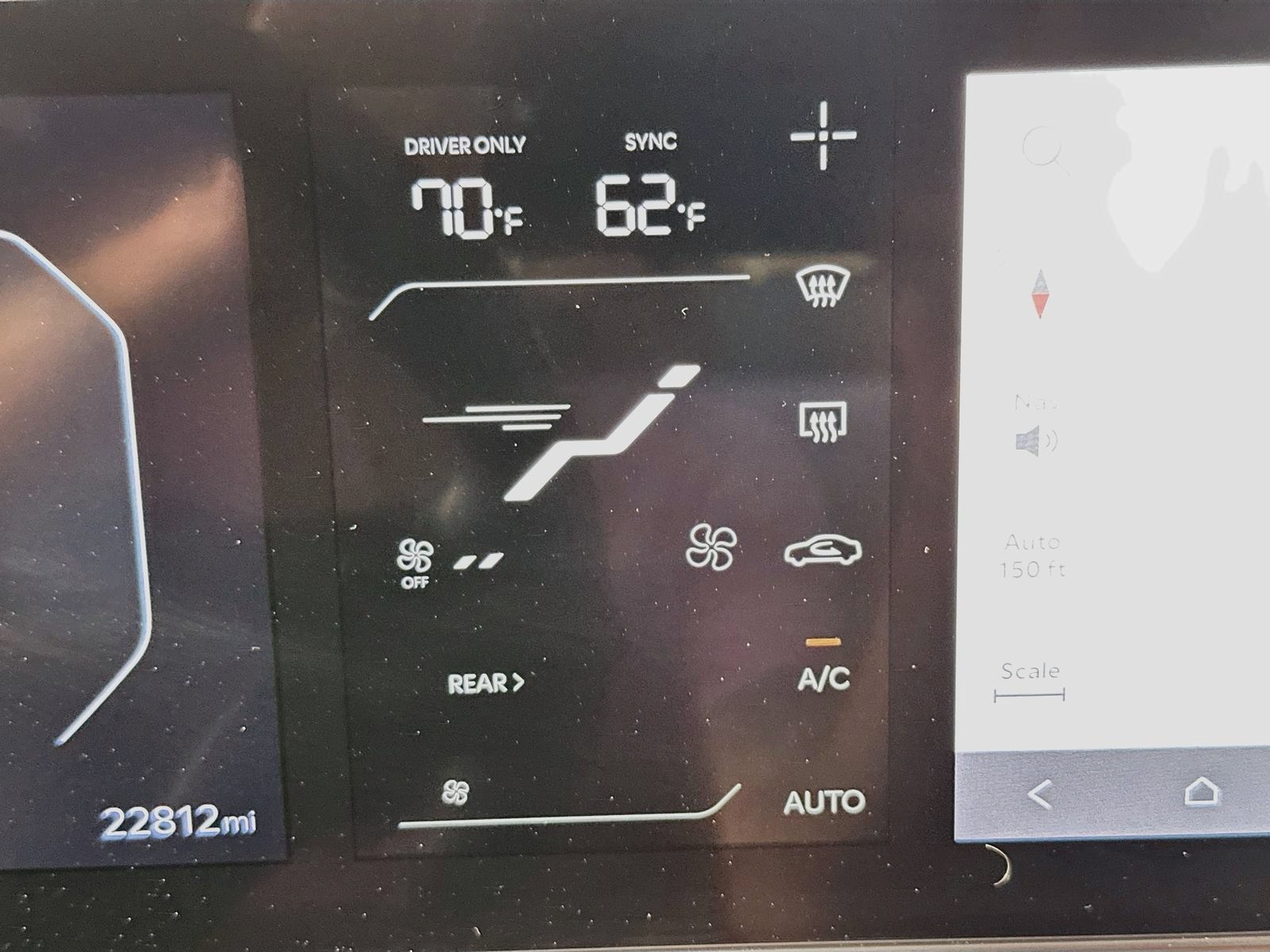 Used 2024 Kia EV9 Land w/ Towing Package AWD/4WD image 16