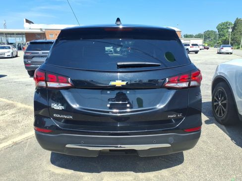 Used 2024 Chevrolet Equinox LT AWD/4WD image 3