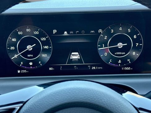 Used 2024 Kia Seltos EX FWD image 25